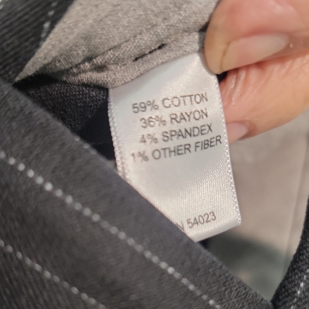 Banana Republic Black Pinstripe Trousers - Picture 5 of 5